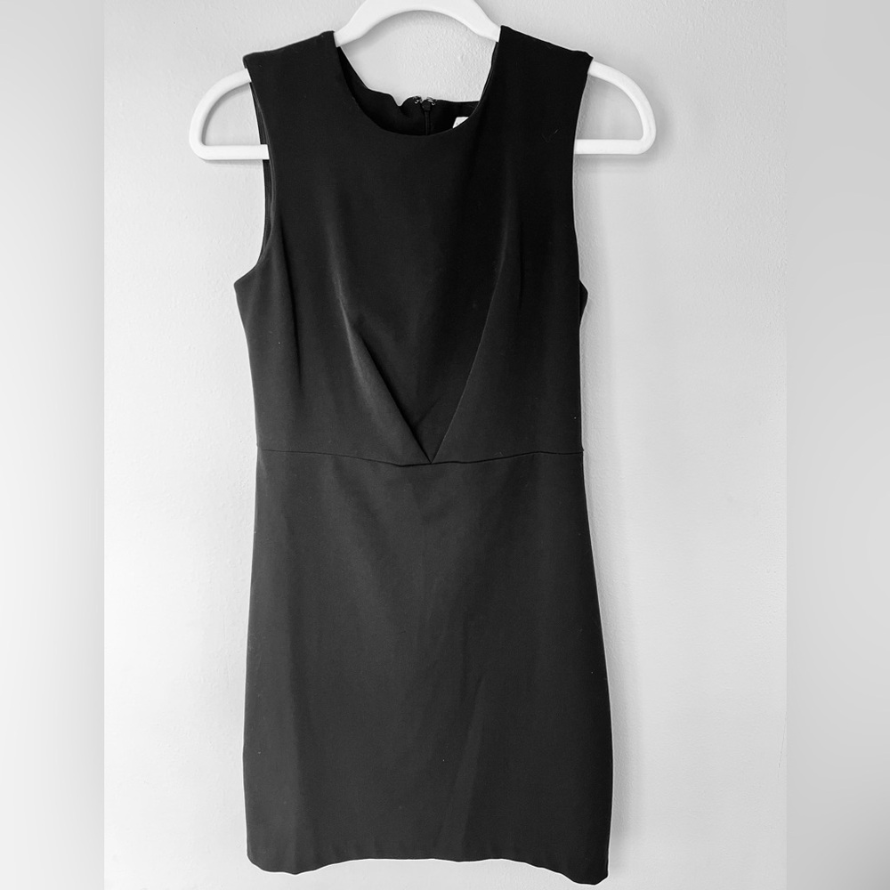 Black Sleeveless Dress